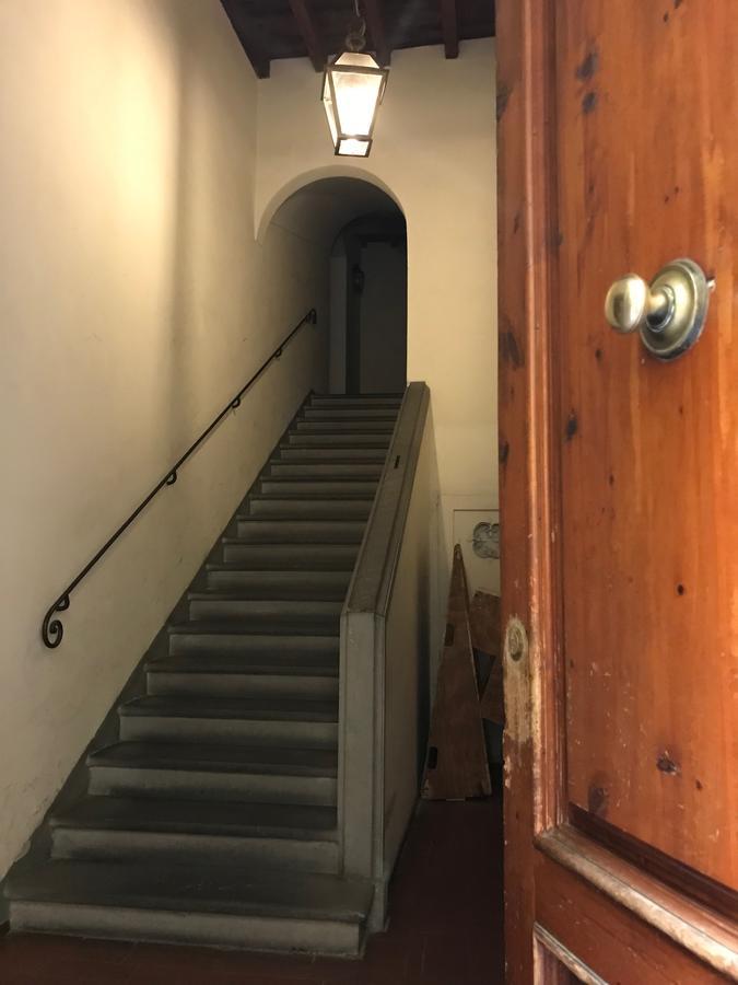 Authentic Flat In The City Center Флоренция Екстериор снимка