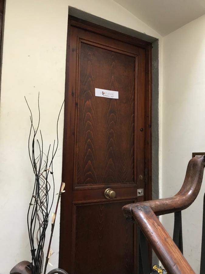 Authentic Flat In The City Center Флоренция Екстериор снимка