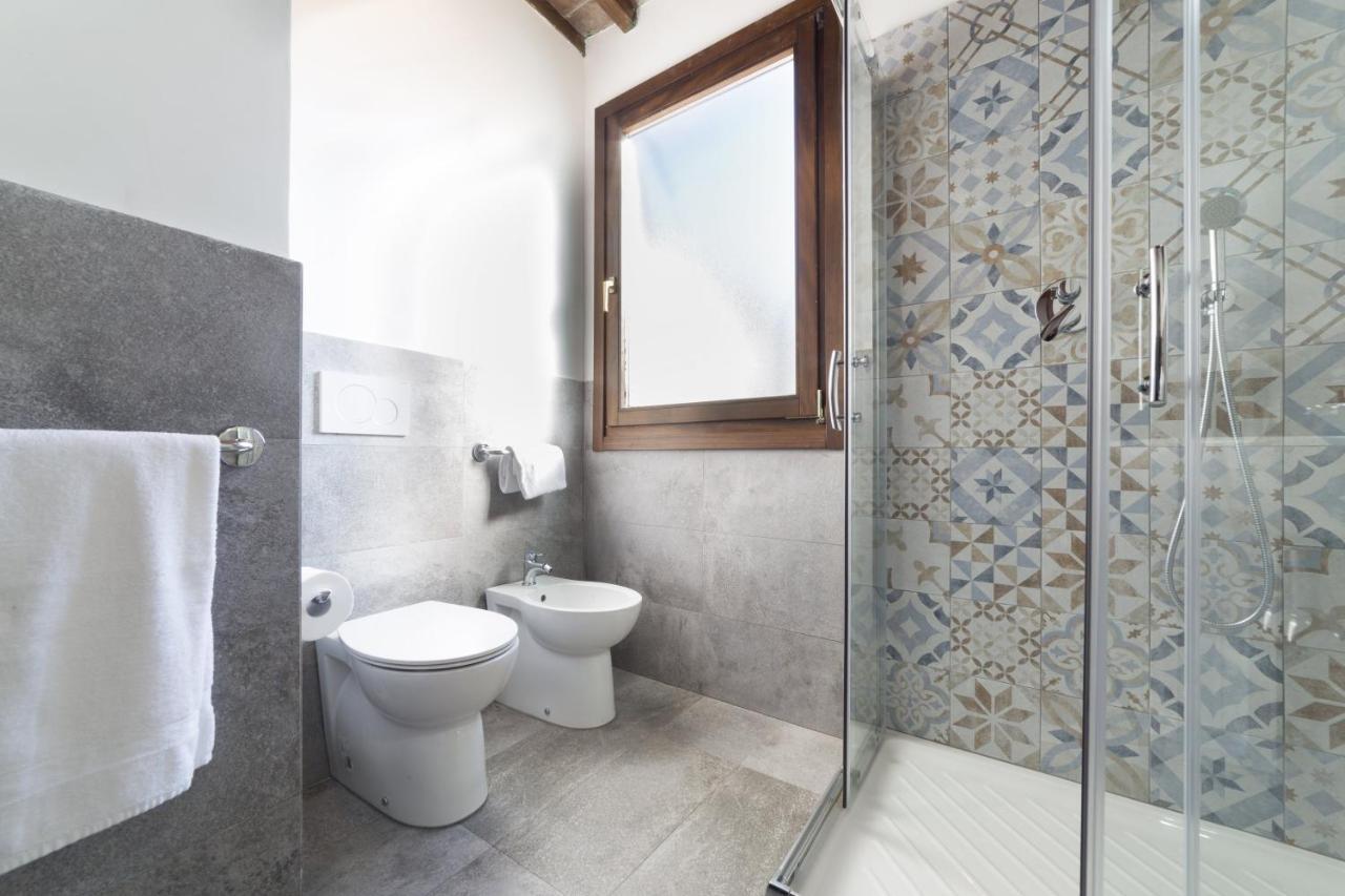 Authentic Flat In The City Center Флоренция Екстериор снимка